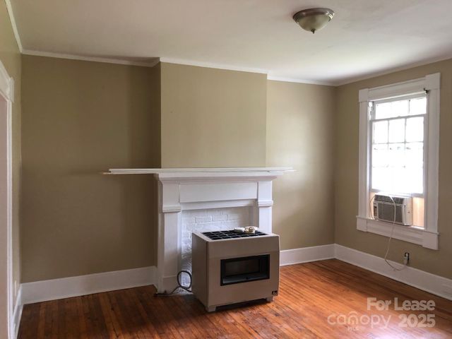 660 E Sharpe Street, Statesville, NC 28677