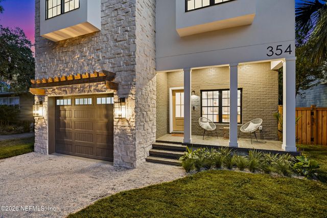 354 11TH Street, Atlantic Beach, FL 32233