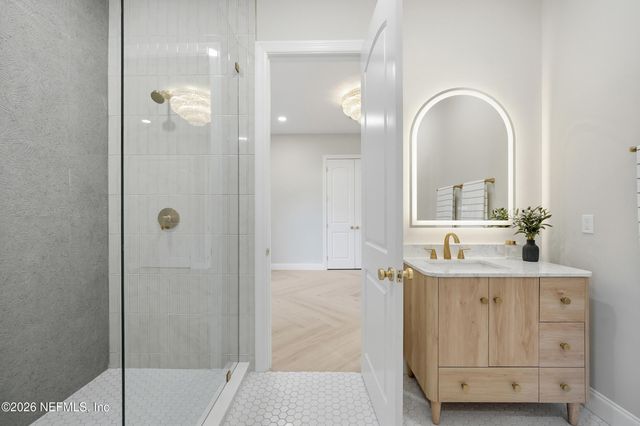 354 11TH Street, Atlantic Beach, FL 32233