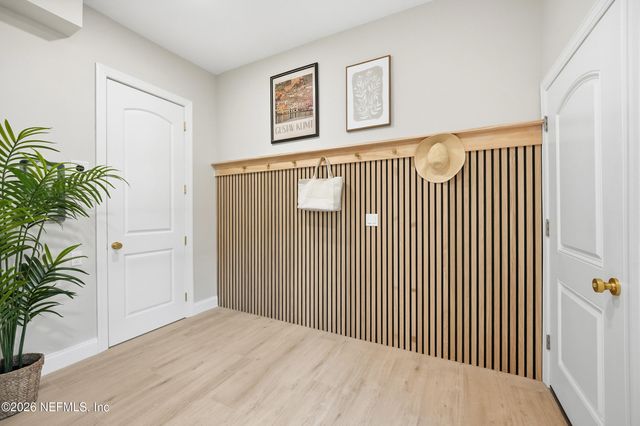 354 11TH Street, Atlantic Beach, FL 32233