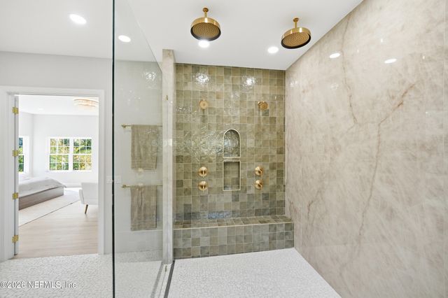 354 11TH Street, Atlantic Beach, FL 32233