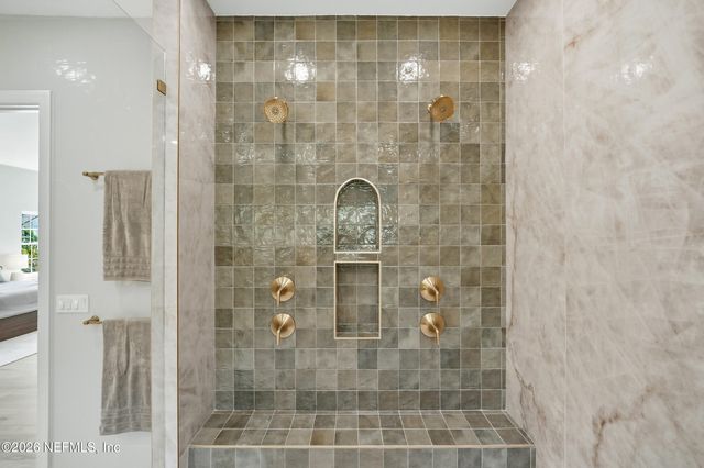 354 11TH Street, Atlantic Beach, FL 32233