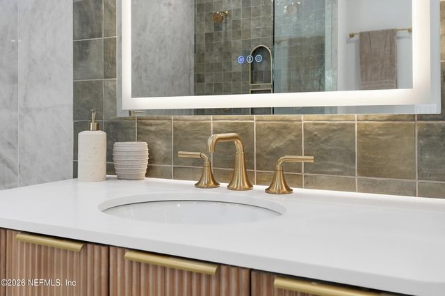 354 11TH Street, Atlantic Beach, FL 32233