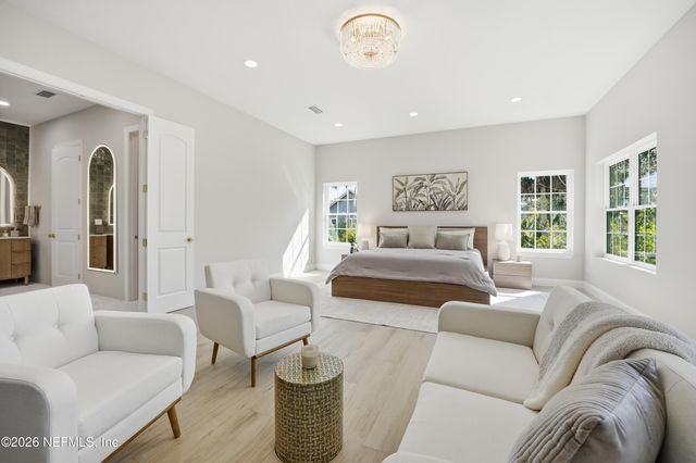 354 11TH Street, Atlantic Beach, FL 32233