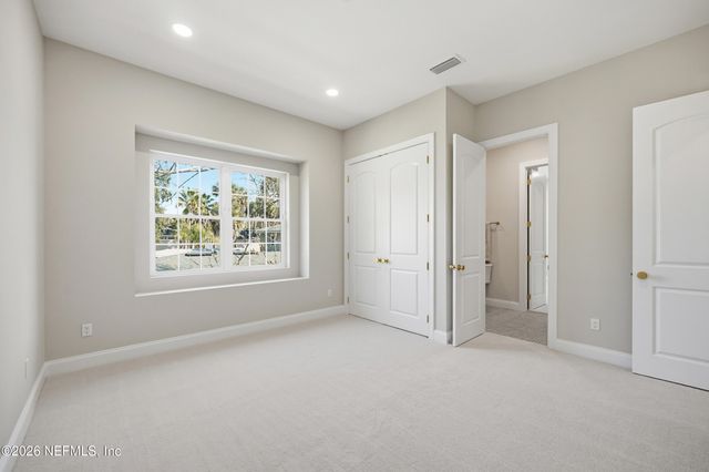 354 11TH Street, Atlantic Beach, FL 32233