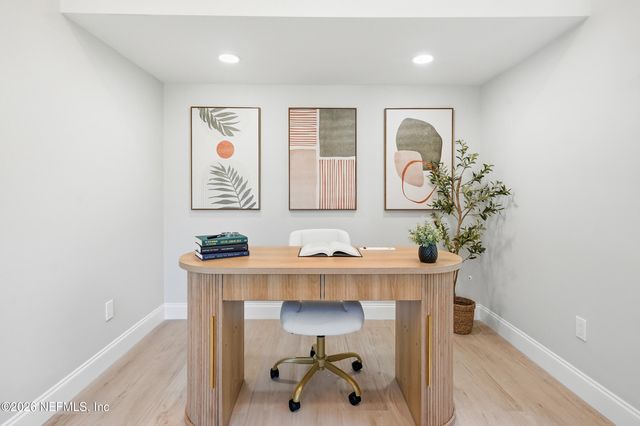 354 11TH Street, Atlantic Beach, FL 32233