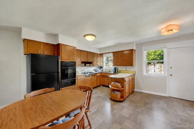 561 Logan Avenue, Bronx, NY 10465