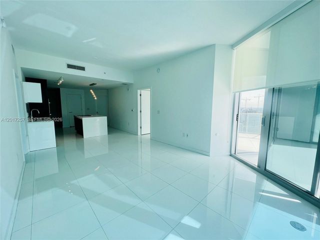 851 NE 1st Av 2808, Miami, FL 33132