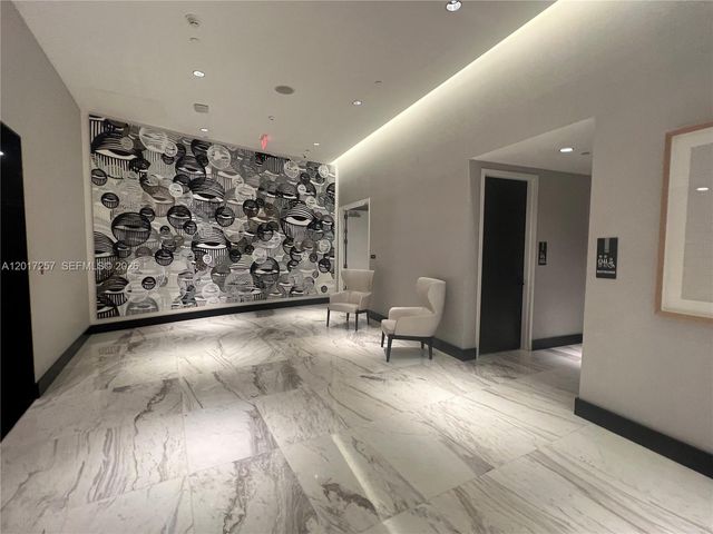 851 NE 1st Av 2808, Miami, FL 33132