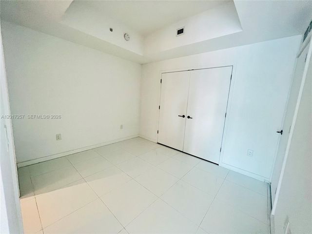 851 NE 1st Av 2808, Miami, FL 33132