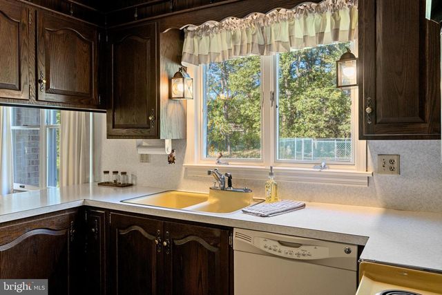 185 SHEPHERD LN, Shepherdstown, WV 25443