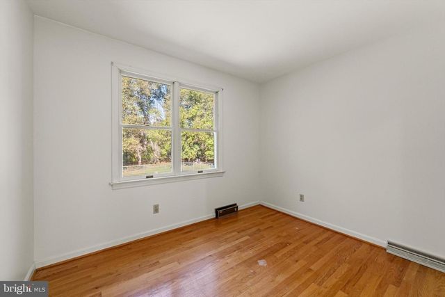 185 SHEPHERD LN, Shepherdstown, WV 25443