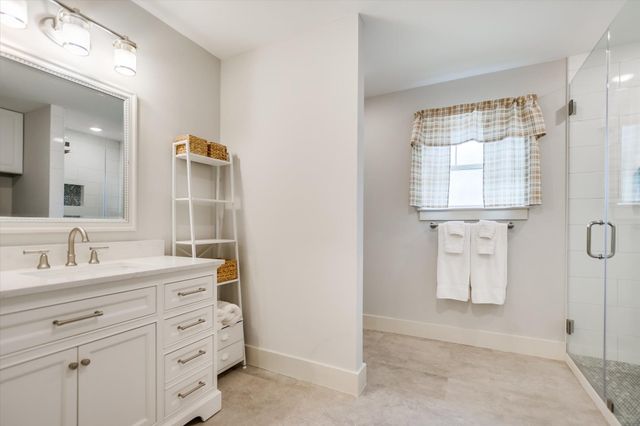 708 Avenue F, Marble Falls, TX 78654