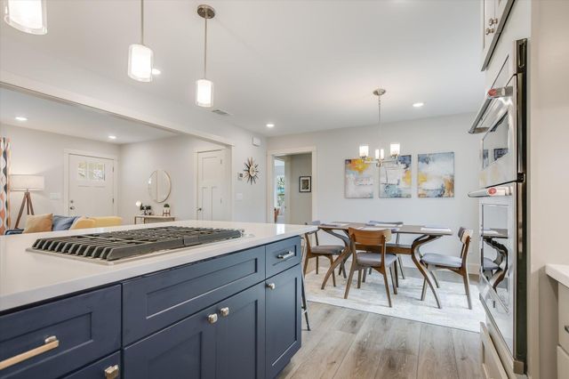 708 Avenue F, Marble Falls, TX 78654