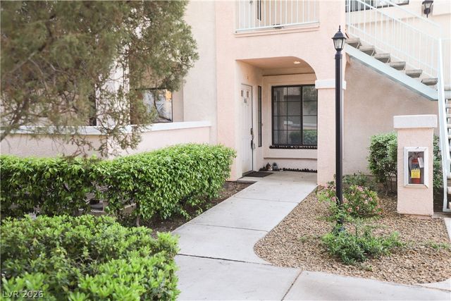 4861 South Torrey Pines Drive 106, Las Vegas, NV 89103