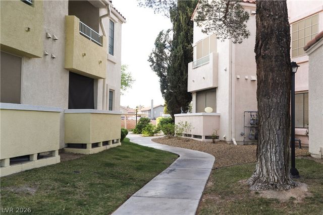 4861 South Torrey Pines Drive 106, Las Vegas, NV 89103