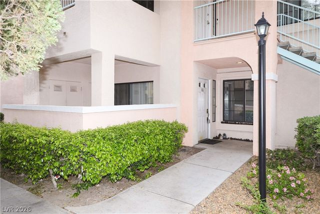 4861 South Torrey Pines Drive 106, Las Vegas, NV 89103