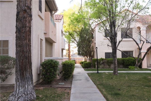 4861 South Torrey Pines Drive 106, Las Vegas, NV 89103