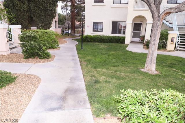 4861 South Torrey Pines Drive 106, Las Vegas, NV 89103