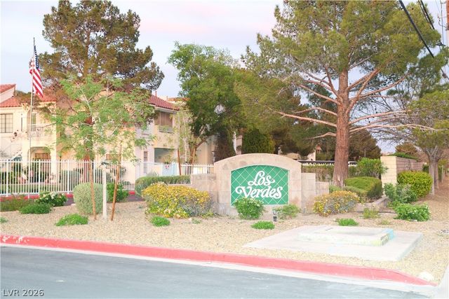 4861 South Torrey Pines Drive 106, Las Vegas, NV 89103