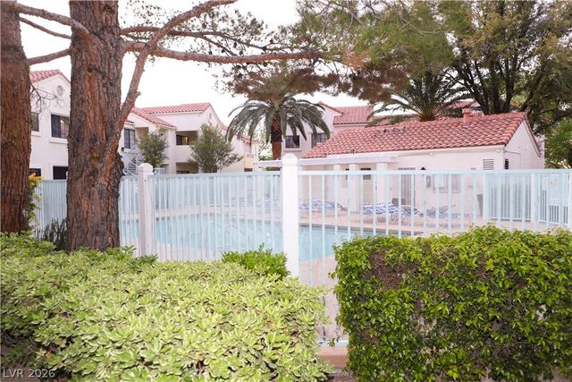 4861 South Torrey Pines Drive 106, Las Vegas, NV 89103