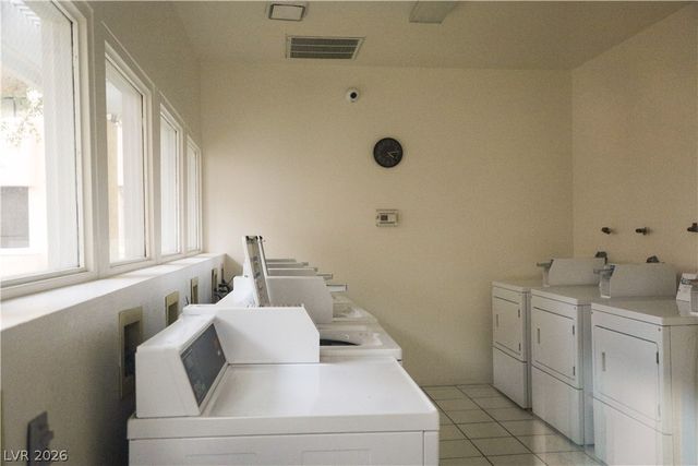 4861 South Torrey Pines Drive 106, Las Vegas, NV 89103