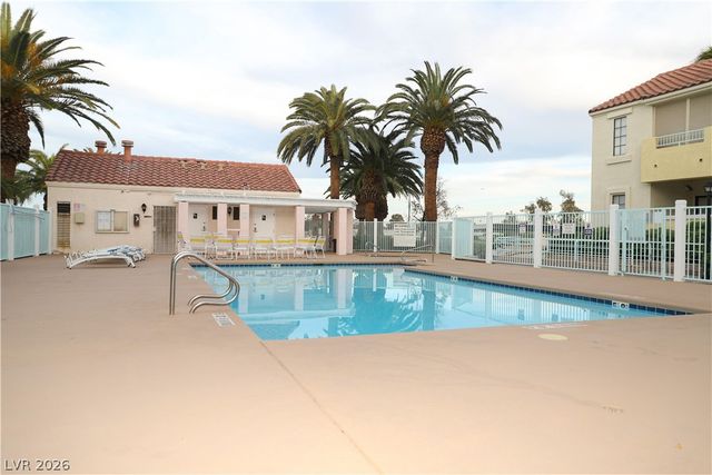 4861 South Torrey Pines Drive 106, Las Vegas, NV 89103