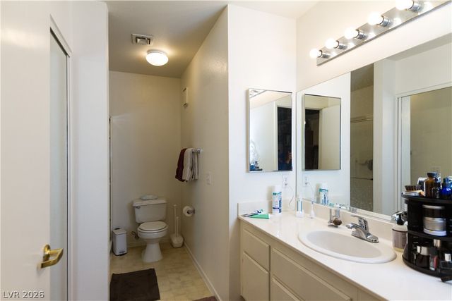 4861 South Torrey Pines Drive 106, Las Vegas, NV 89103