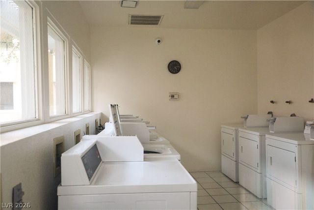 4861 South Torrey Pines Drive 106, Las Vegas, NV 89103