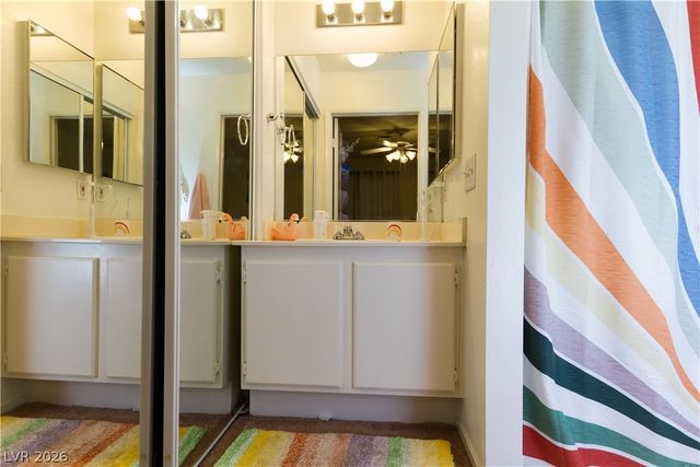 4861 South Torrey Pines Drive 106, Las Vegas, NV 89103