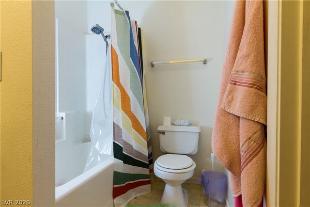 4861 South Torrey Pines Drive 106, Las Vegas, NV 89103