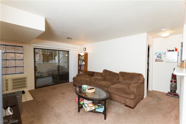 4861 South Torrey Pines Drive 106, Las Vegas, NV 89103