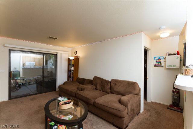 4861 South Torrey Pines Drive 106, Las Vegas, NV 89103