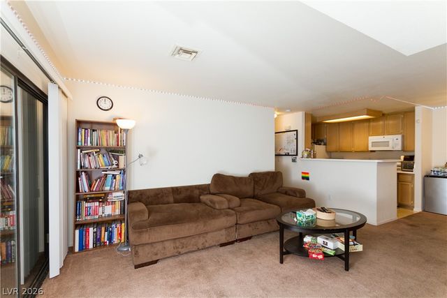 4861 South Torrey Pines Drive 106, Las Vegas, NV 89103