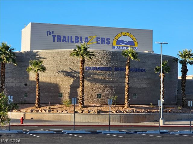 4861 South Torrey Pines Drive 106, Las Vegas, NV 89103