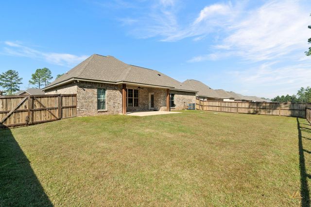 4 Sapphire Dr., Purvis, MS 39475