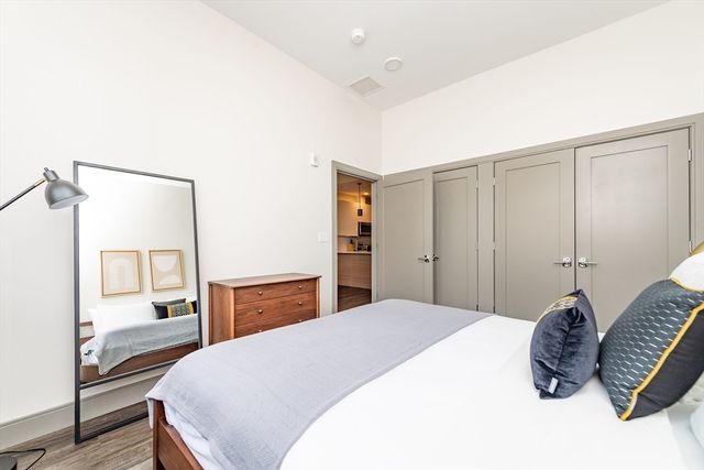 400 Mystic Avenue 205, Somerville, MA 02145