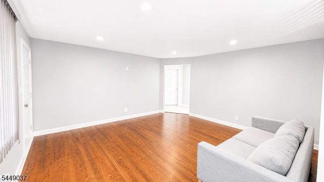 109 Sherman Ave, Roselle Park Boro, NJ 07204