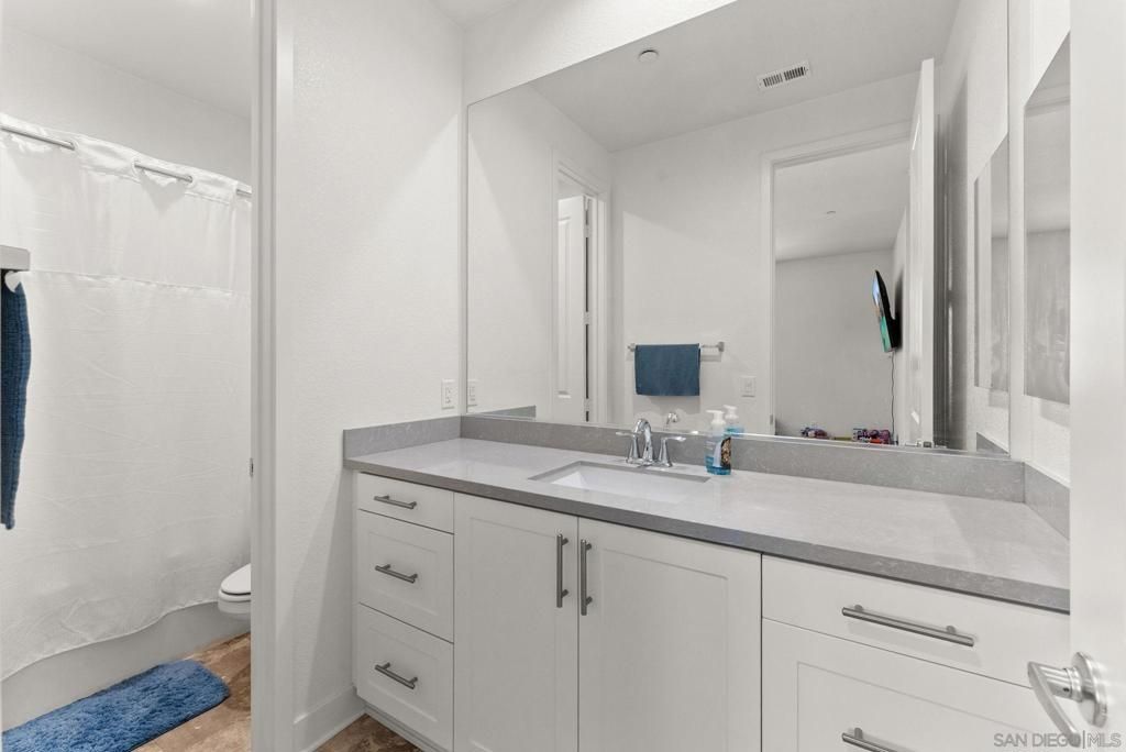 Image 27 of property listing at 3251 Crecida, Carlsbad, CA 92010