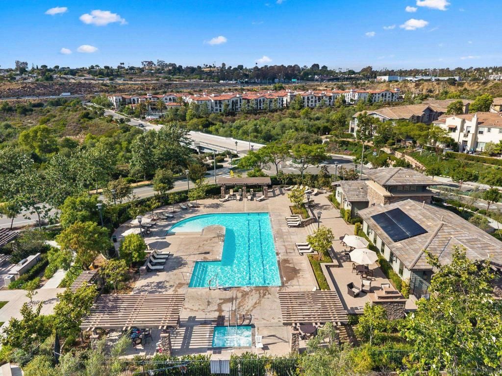 Image 41 of property listing at 3251 Crecida, Carlsbad, CA 92010
