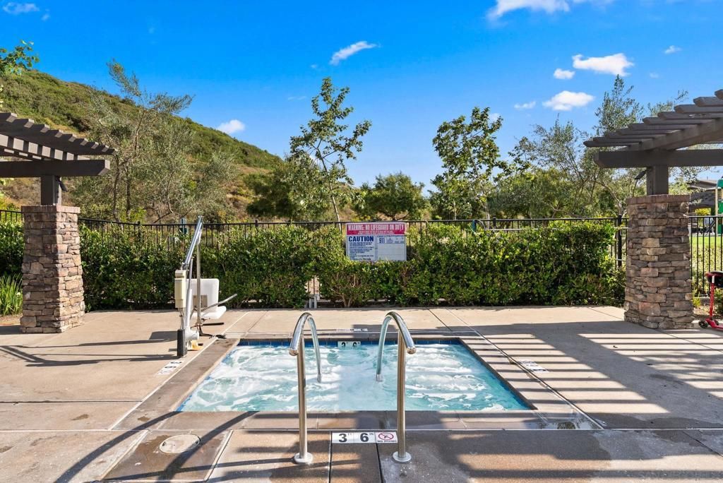 Image 45 of property listing at 3251 Crecida, Carlsbad, CA 92010