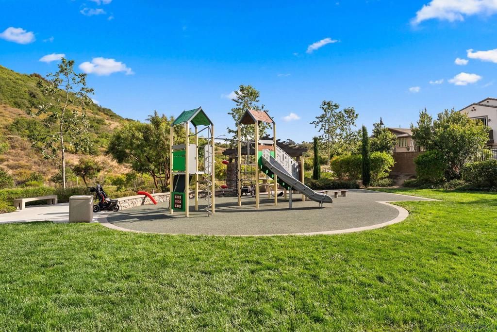 Image 52 of property listing at 3251 Crecida, Carlsbad, CA 92010