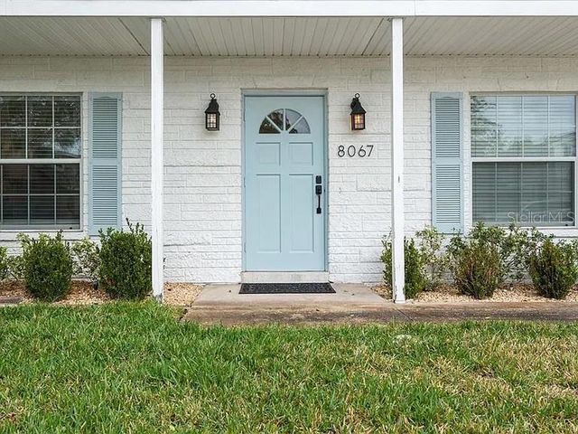 8067 123RD STREET, Seminole, FL 33772