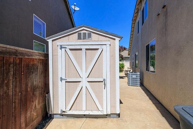 2001 Dayton Ave, Modesto, CA 95356
