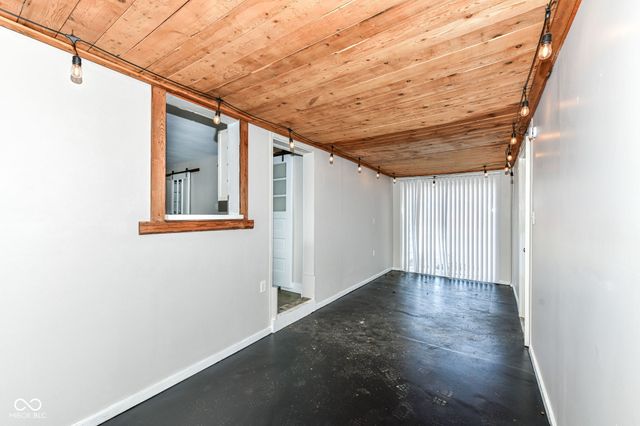 162 W 500 S, Anderson, IN 46013