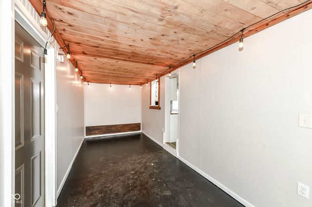 162 W 500 S, Anderson, IN 46013