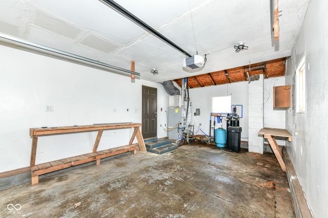 162 W 500 S, Anderson, IN 46013