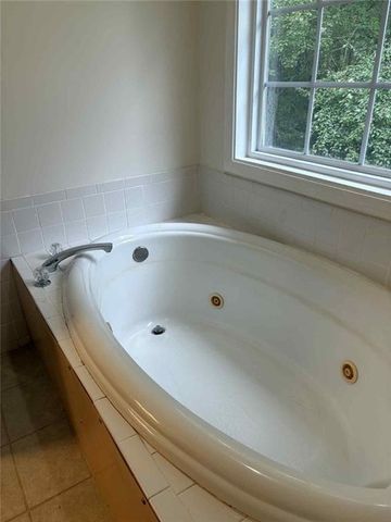 68 Lancaster Way, Newnan, GA 30263