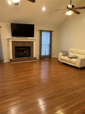 68 Lancaster Way, Newnan, GA 30263