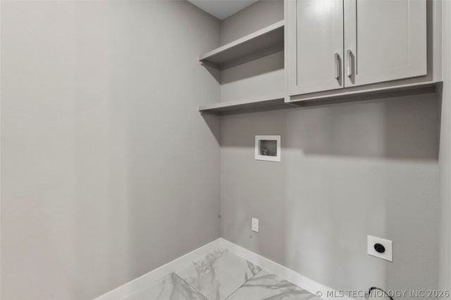 2059 E Young Place, Tulsa, OK 74110